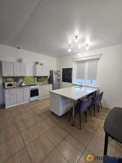 дом, 180 м&sup2;, 10 соток
